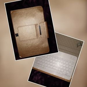 NWOT gold tablet case with bt keyboard